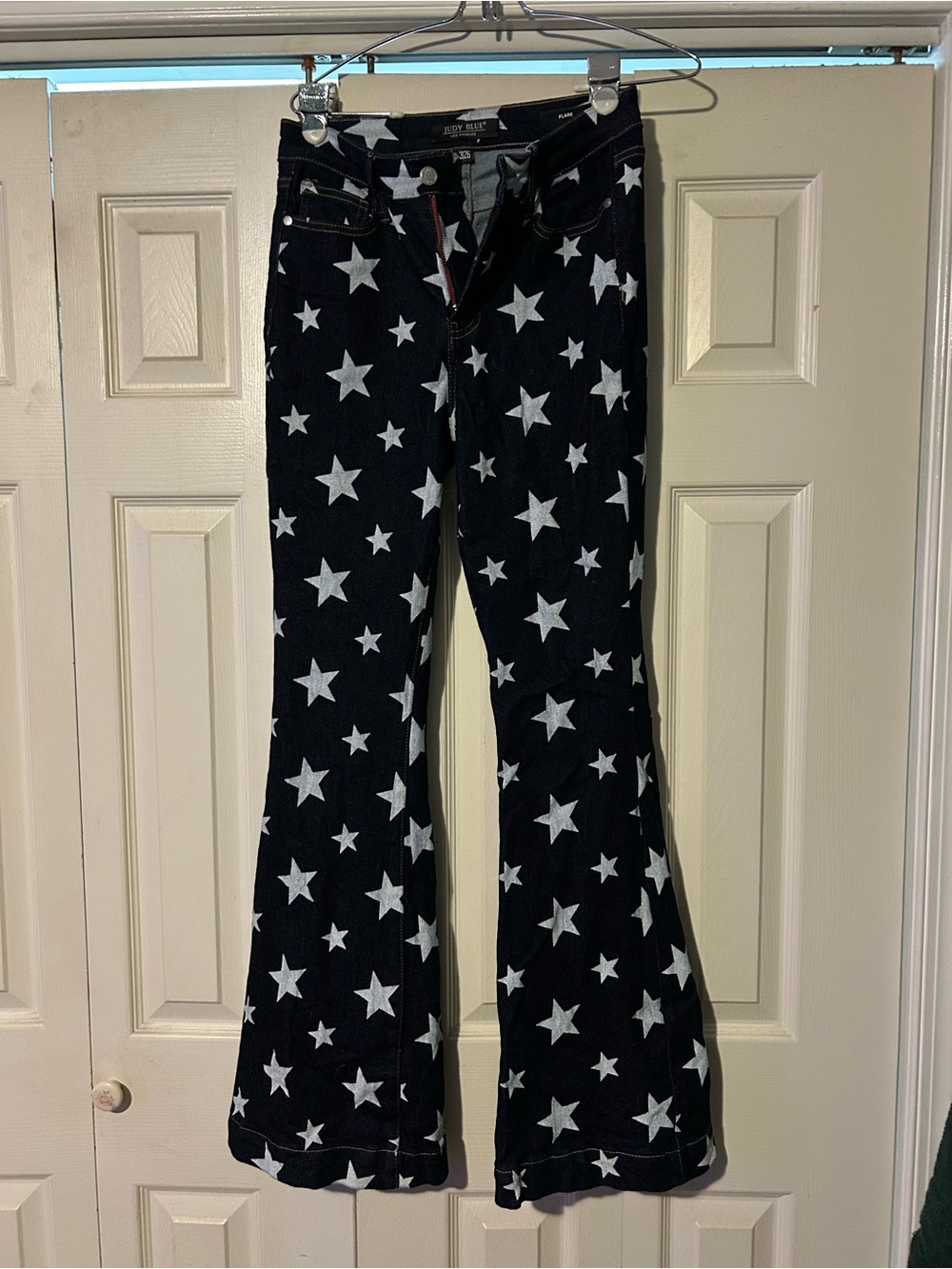 Judy Blue Star-Print Flared Jeans size 3